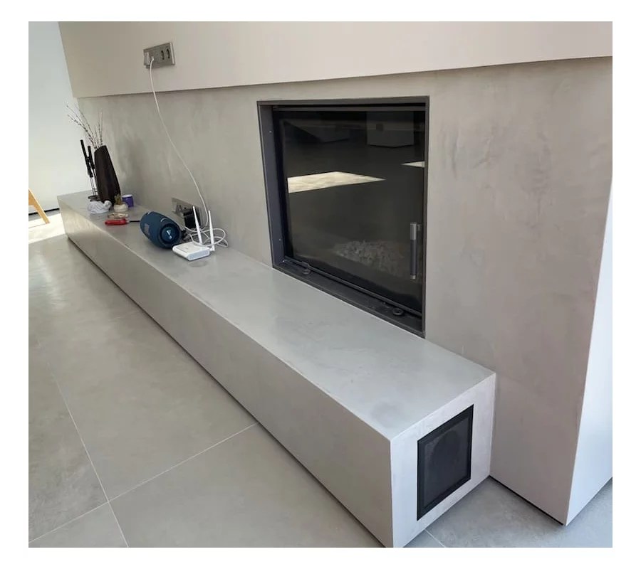 Отделка стен микроцементом