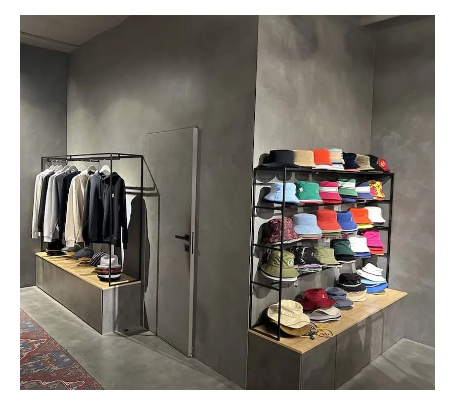 Отделка стен микроцементом