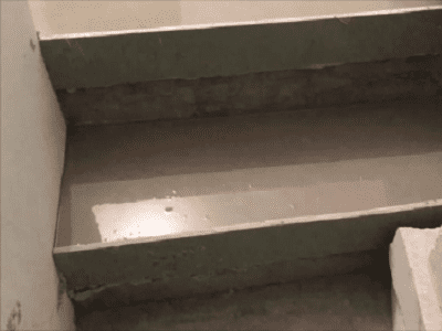 Выравнивание ступеней лестницы наливным полом