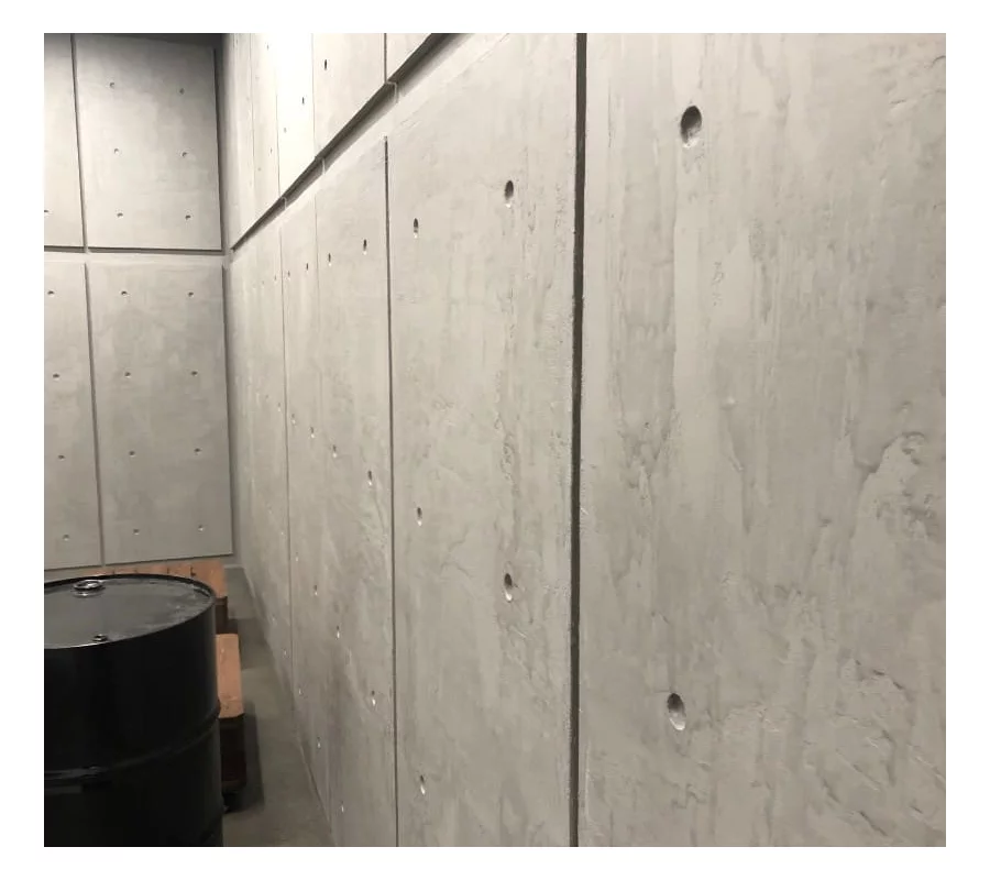 Отделка стен микроцементом