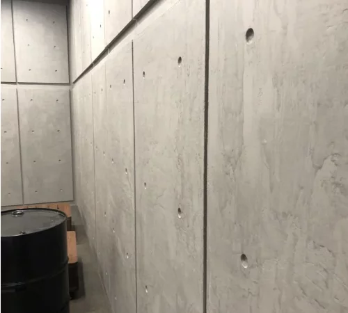 Отделка стен микроцементом