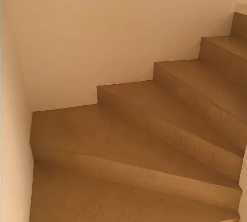 Лестница из микроцемента