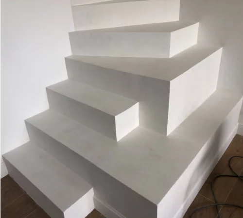 Лестница из микроцемента